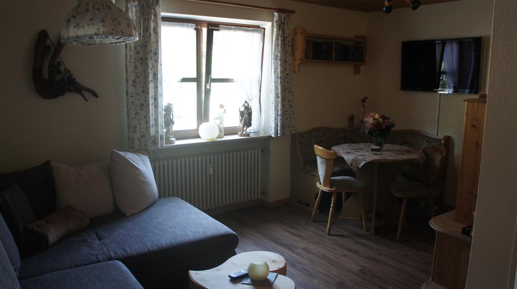 Ferienwohnung Auszeit Fischen im Allgaeu Rum bild